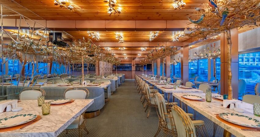 Les Ambassadeurs Hotel & Casino