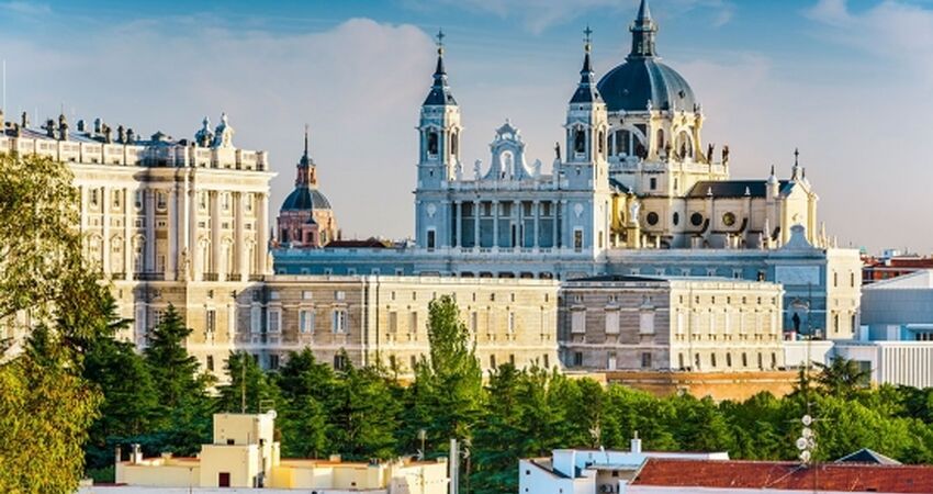 Büyük İspanya Turu (BCN-MAD) • Pegasus HY ile • 7 Gece 8 Gün (Yaz Dönemi)