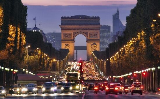 Paris & Disneyland Turu • Pegasus HY ile • 4 Gece 5 Gün 
