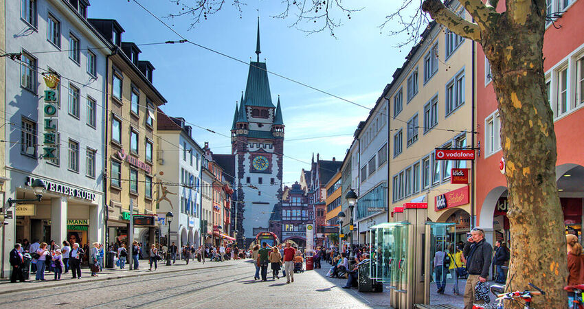Sömestre Özel I Almanya & Fransa & İsviçre Turu (ZRH-STR) I Ekstra Turlar Dahil I THY ile I 4 Gece 5 Gün 