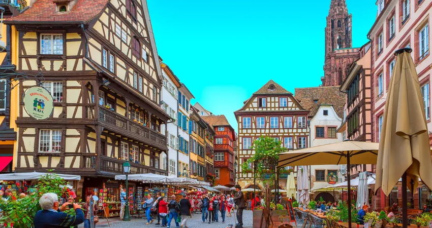 Sömestre Özel I Almanya & Fransa & İsviçre Turu (ZRH-STR) I Ekstra Turlar Dahil I THY ile I 4 Gece 5 Gün 