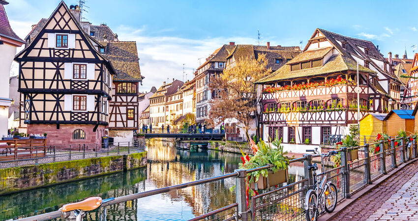 Sömestre Özel I Almanya & Fransa & İsviçre Turu (ZRH-STR) I Ekstra Turlar Dahil I THY ile I 4 Gece 5 Gün 