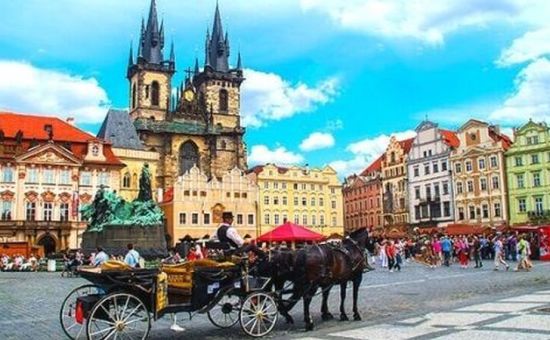 Mega Orta Avrupa ve Hallstatt Turu  │  İstanbul'dan Otobüsle  │  Ekstra Turlar Dahil  │  6 Gece