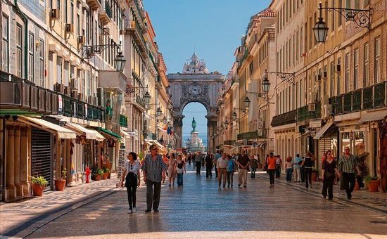 Sömestre Özel Porto & Lizbon Turu I THY ile I 5 Gece 6 Gün