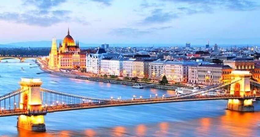 Ekspres Orta Avrupa Turu (BUD-PRG) I Pegasus HY İle I 5 Gece  6 Gün I (2026 Dönemi)