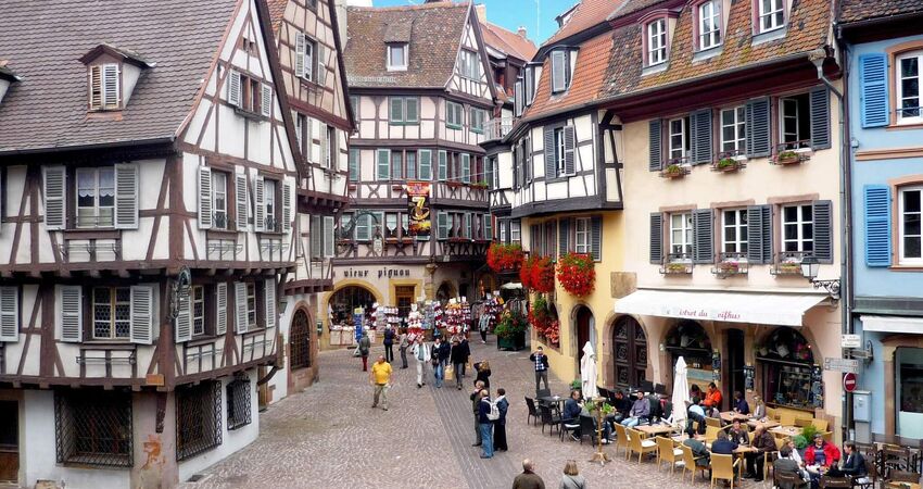 İzmir Çıkışlı Fransa & İsviçre & Almanya Turu I 3 Gece 4 Gün I SunExpress ile (STR-STR)