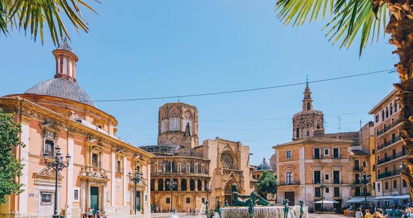 Ankara Çıkışlı İspanya & Endülüs Turu I 6 Gece 7 Gün I Ajet Hy Ile (MAD-BCN)	