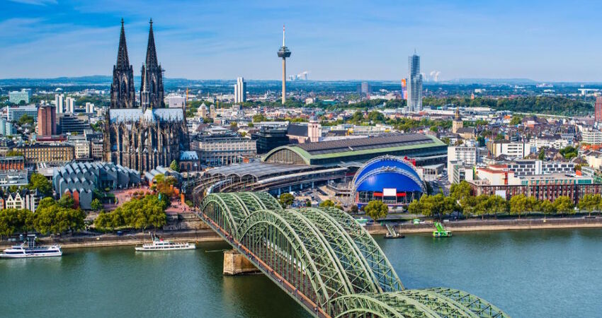 Benelux & Paris & Almanya Turu I 7 Gece 8 Gün I THY ile (DUS-CGN)