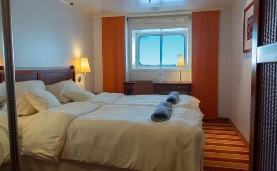 Kuşadası Hareketli | Celestyal Discovery Yunan Adaları & Atina | 3 Gece 4 Gün