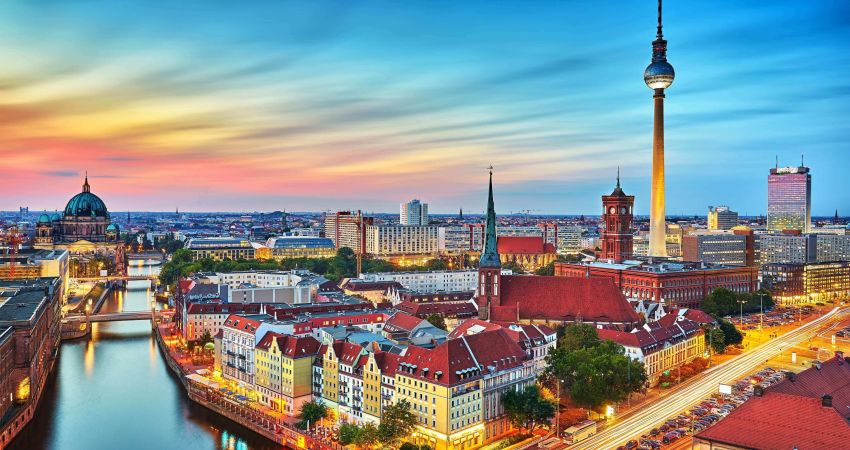 Büyük Orta Avrupa &  Berlin Turu  |  7 Gece - 8 Gün  |  THY ile  (BUD-BER)