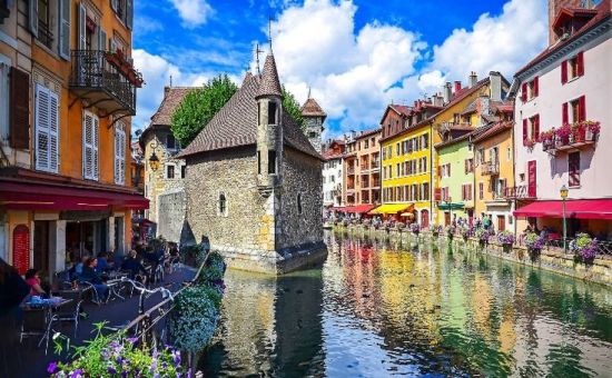Royal Bernina Express ile İsviçre Alpleri Como &  Lugano Gölü Turu  |  Ekstra Turlar Dahil  |  4 Gece - 5 Gün  |  THY ile