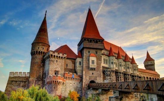 Royal Büyük Avrupa Turu  |  Ekstra Turlar Dahil  |  12 Gece - 13 Gün  |  THY ile
