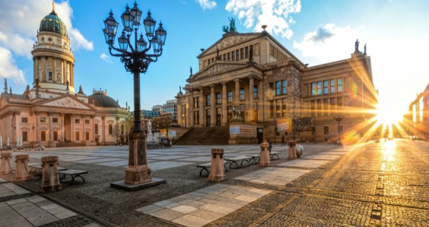 Royal Yılbaşı Özel Prag & Berlin Turu   |  Ekstra Turlar Dahil  | 3 Gece 4 Gün |  SunExpress HY ile