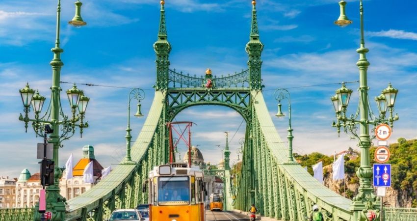 Muhteşem Budapeşte &  Viyana &  Prag Turu  |  7 Gece - 8 Gün  |  AJet ile