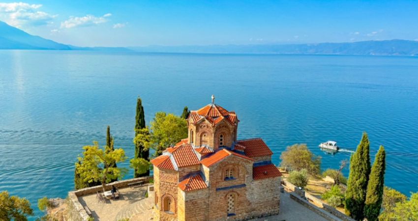 Balkan Triosu Turu | 4 Gece - 5 Gün | Pegasus Havayolları ile ( SJJ-SKP )