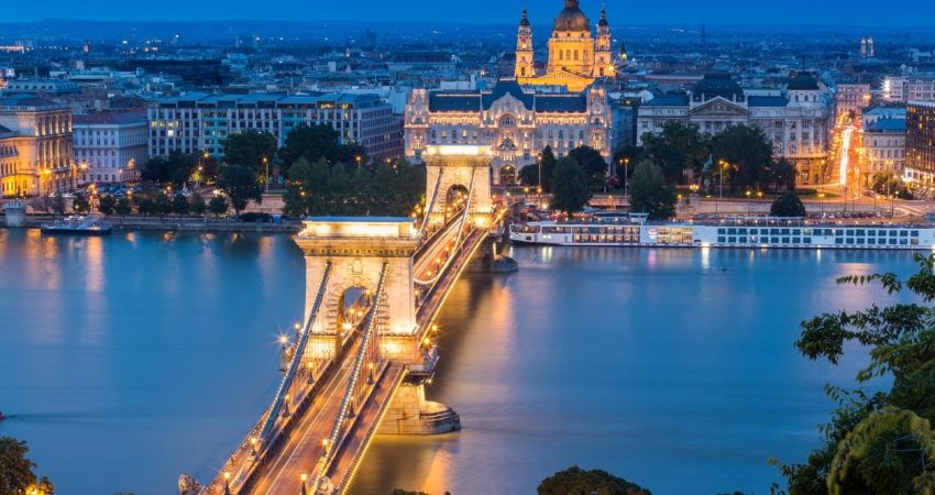 Prag & Budapeşte Turu | 4 Gece - 5 Gün | Pegasus Havayolları ile